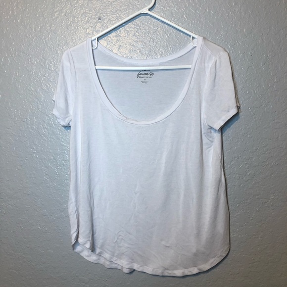 Rue21 Tops - Rue 21 white favorite bralette tee small